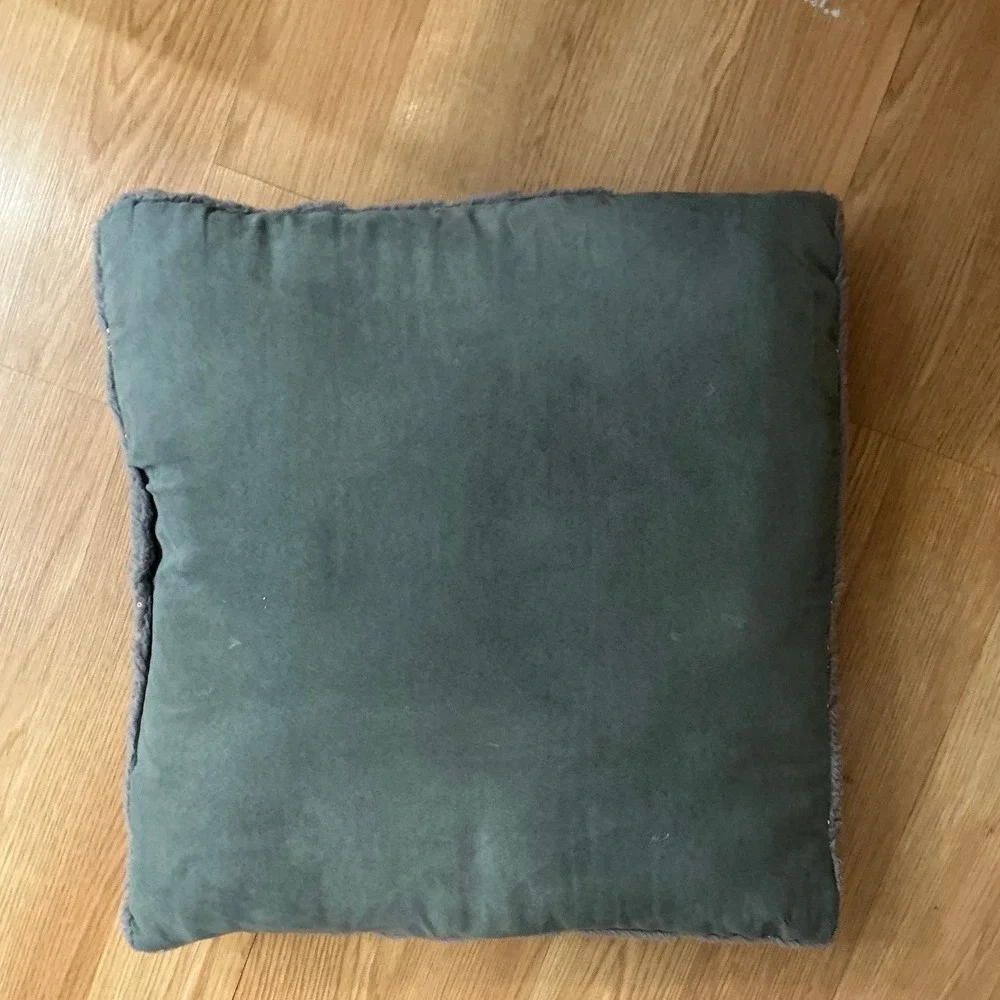 Decorative Throw Pillow Mauve Gray Faux Fur Textured Wave‎ Sequin Accent Square